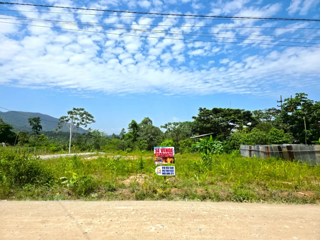 Lote en venta en Indañe, Moyobamba - Con 125m² a solo 60 metros de la pista